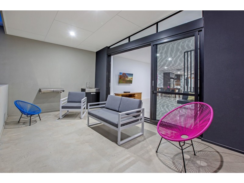 73b Coogee Rd, Ardross WA 6153