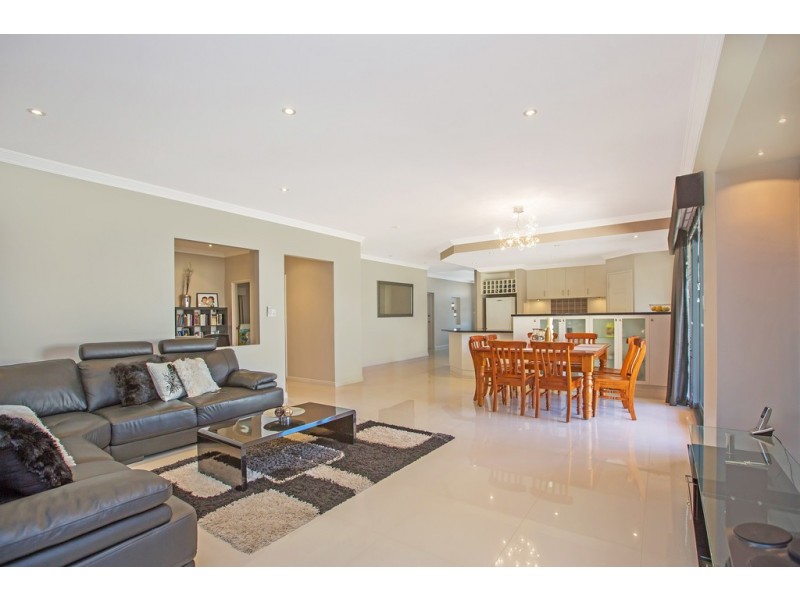 38 Bayview Terrace, Yangebup WA 6164