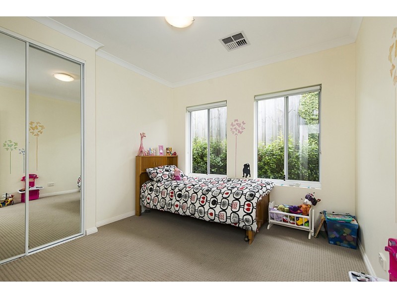 55B Coleman Crescent, Melville WA 6156