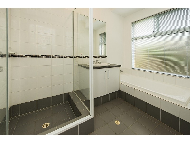 55B Coleman Crescent, Melville WA 6156