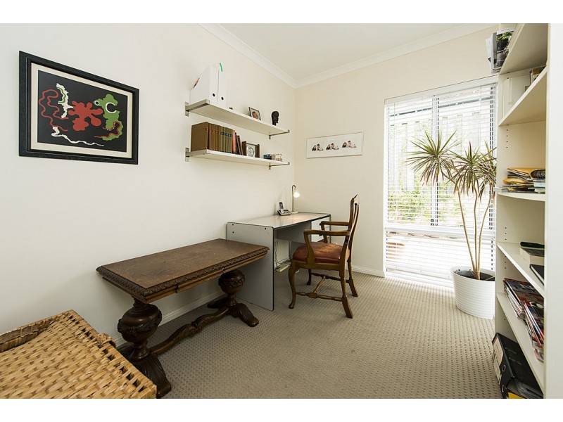 55B Coleman Crescent, Melville WA 6156