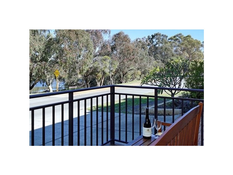 26 Canning Ave, Mount Pleasant WA 6153