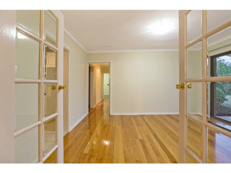 4 Albatross Pass, Willetton WA 6155