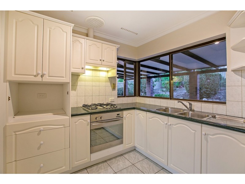 4 Albatross Pass, Willetton WA 6155