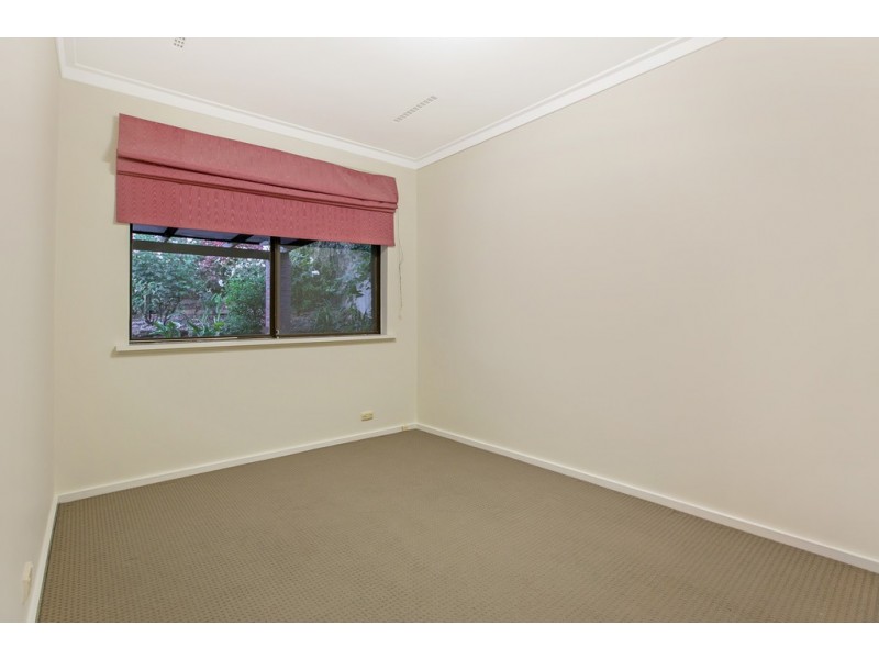 4 Albatross Pass, Willetton WA 6155