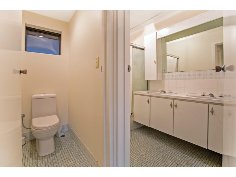 4 Albatross Pass, Willetton WA 6155