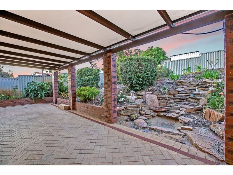 4 Albatross Pass, Willetton WA 6155