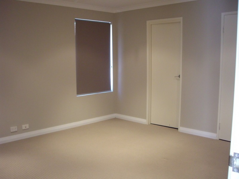 121a Samson Street, White Gum Valley WA 6162