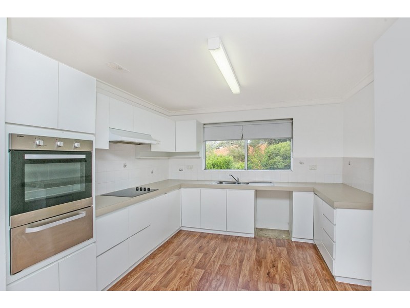 6 Ratcliffe Road, Booragoon WA 6154