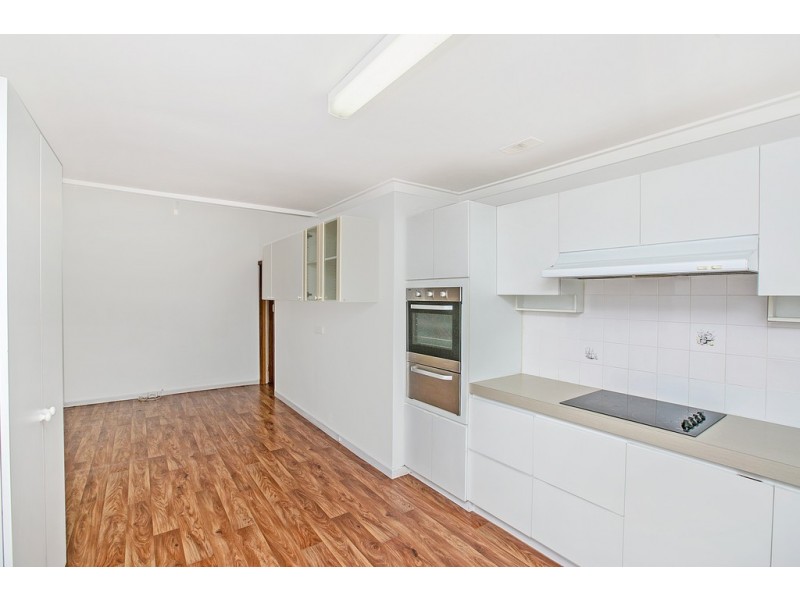 6 Ratcliffe Road, Booragoon WA 6154