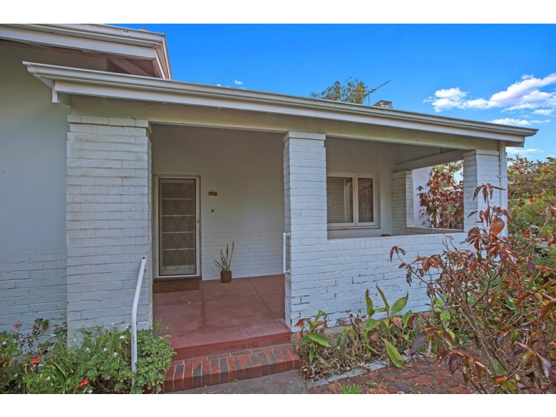 5 McCallum Crescent, Ardross WA 6153