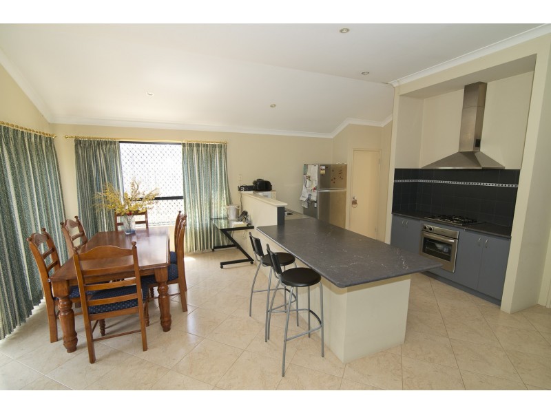 9 Japonica Way, Murdoch WA 6150