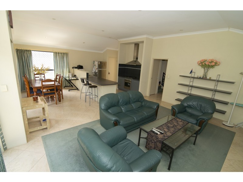 9 Japonica Way, Murdoch WA 6150