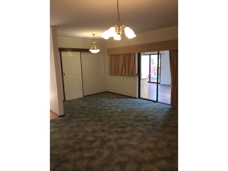 248 Riseley Street, Booragoon WA 6154