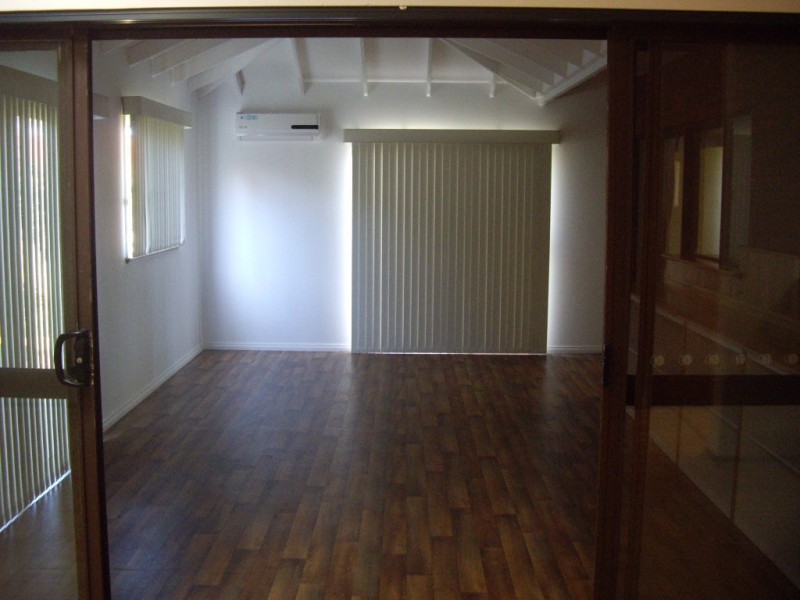 248 Riseley Street, Booragoon WA 6154