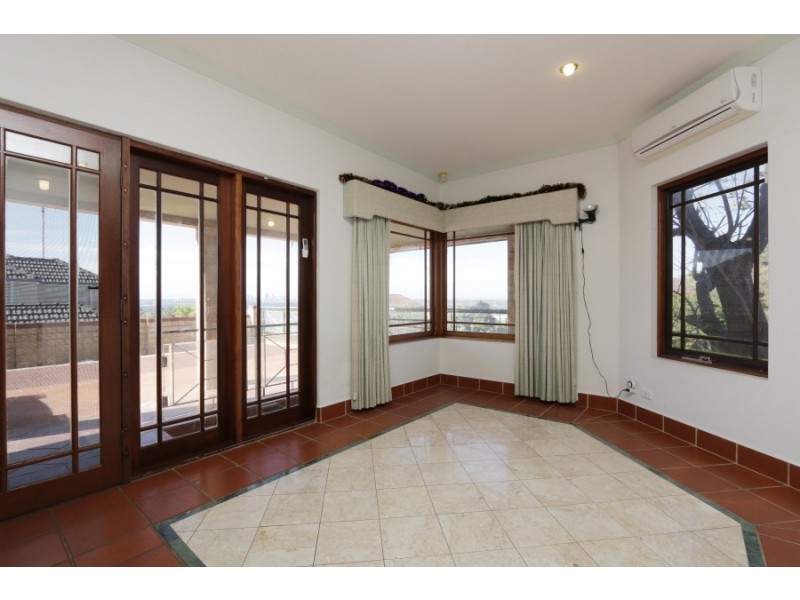 23a Money Road, Melville WA 6156