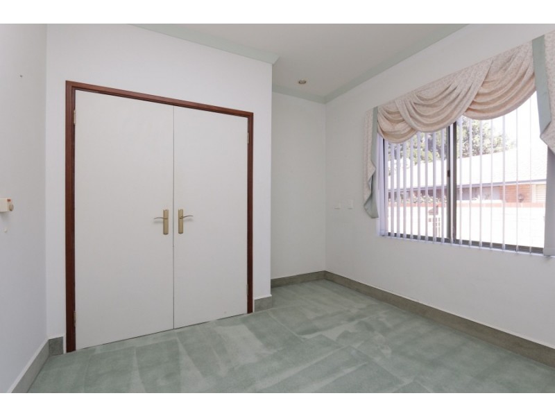 23a Money Road, Melville WA 6156