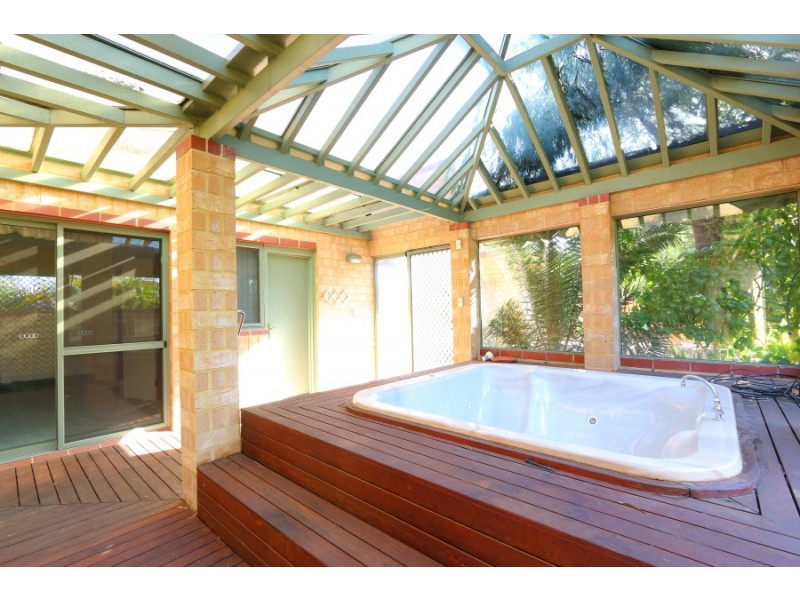 23a Money Road, Melville WA 6156