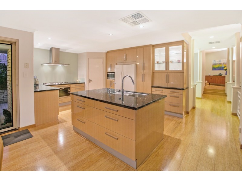 21 Robert Street, Como WA 6152