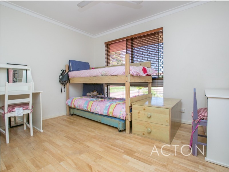 15 Hibbertia Crescent, Riverton WA 6148