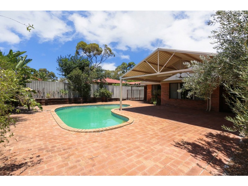 24 Barrow Crescent, Shelley WA 6148