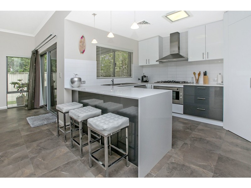 6 Charles Street, Karrinyup WA 6018