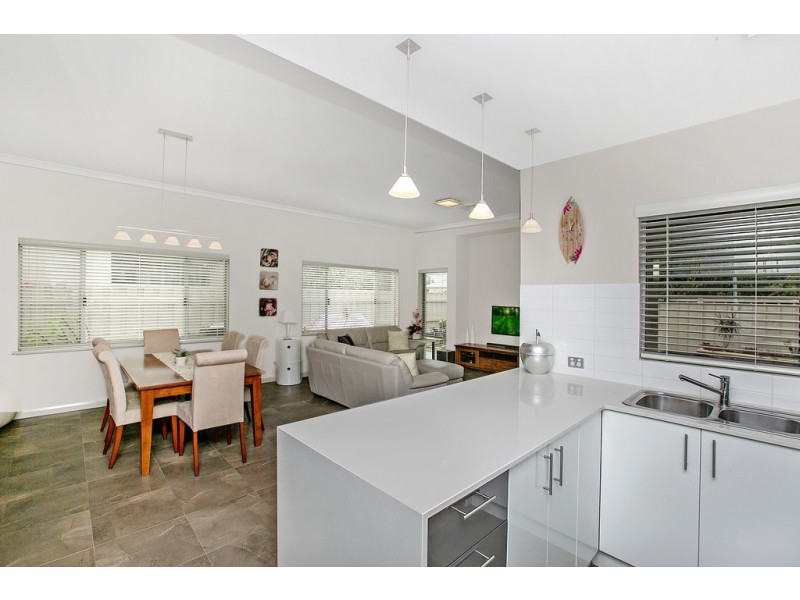 6 Charles Street, Karrinyup WA 6018