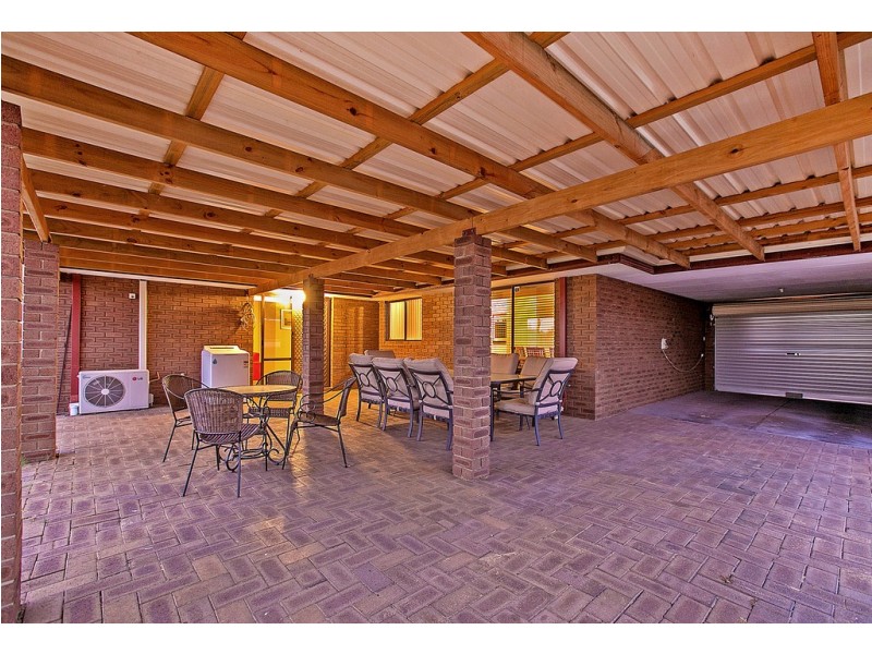 52 Ionesco St, Spearwood WA 6163