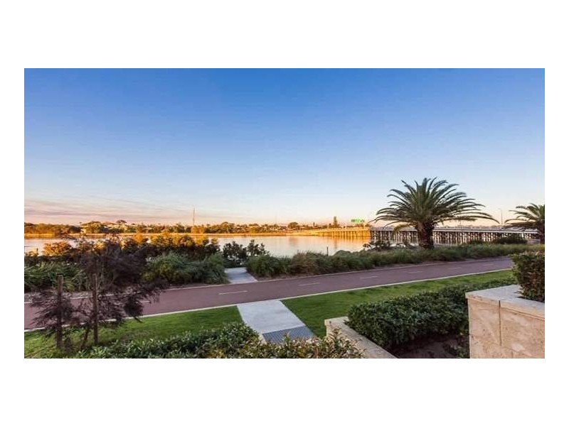 NG01/70 Canning Beach Road, Applecross WA 6153