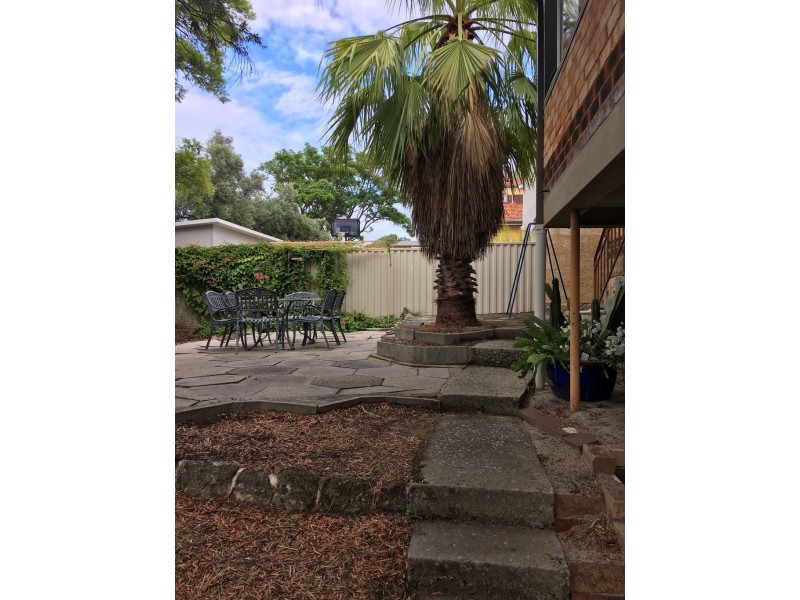 5 Darnell Avenue, Mount Pleasant WA 6153
