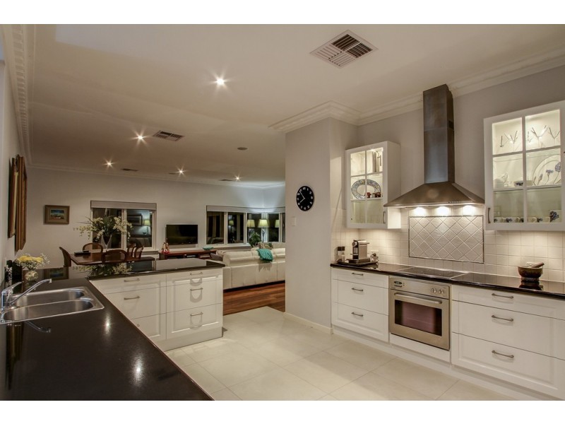 1 Baldwin Avenue, Mount Pleasant WA 6153
