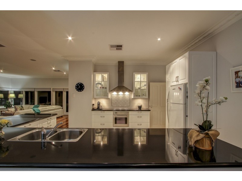 1 Baldwin Avenue, Mount Pleasant WA 6153
