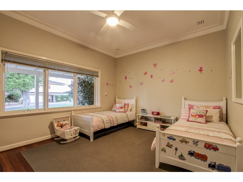 1 Baldwin Avenue, Mount Pleasant WA 6153