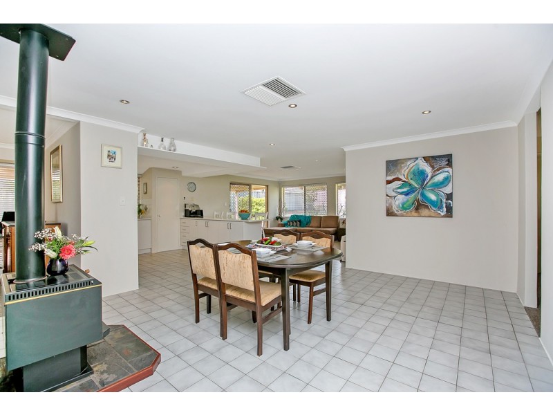 14 Michigan Heights, Success WA 6164