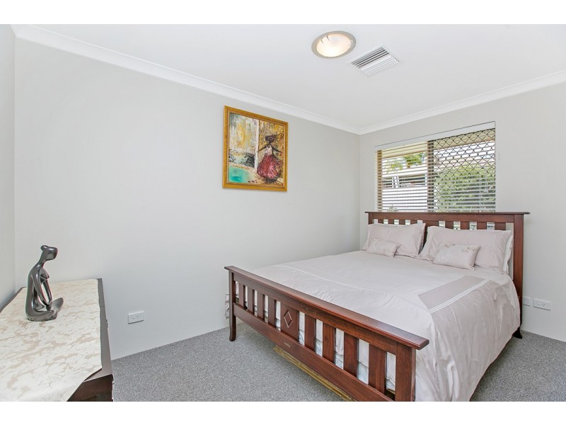 14 Michigan Heights, Success WA 6164