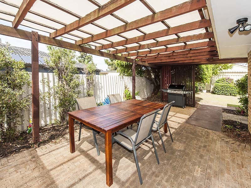 62B Marcus Ave, Booragoon WA 6154