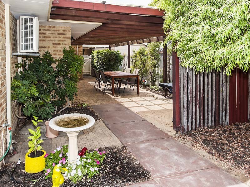62B Marcus Ave, Booragoon WA 6154