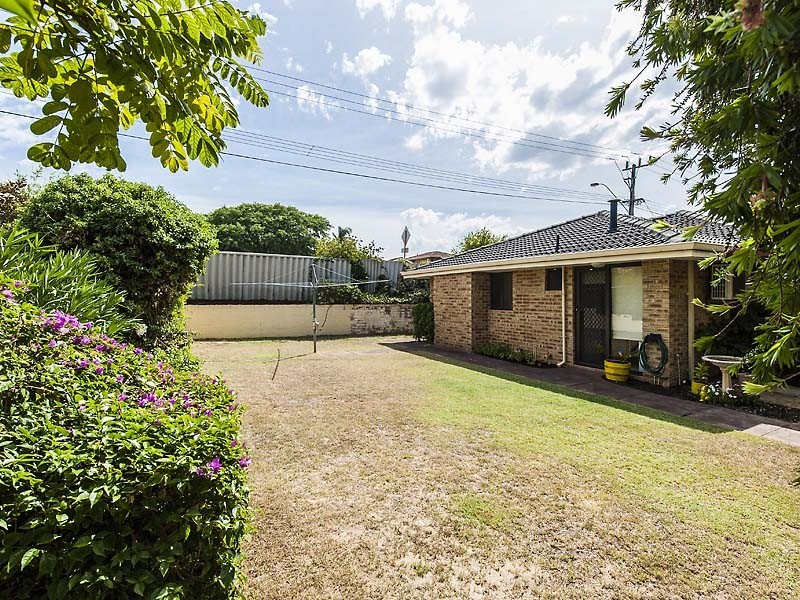62B Marcus Ave, Booragoon WA 6154
