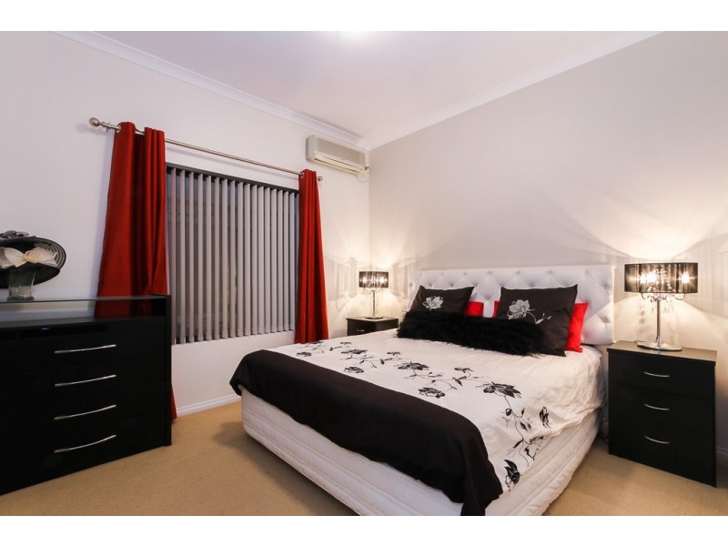 20a Searle Rd, Ardross WA 6153