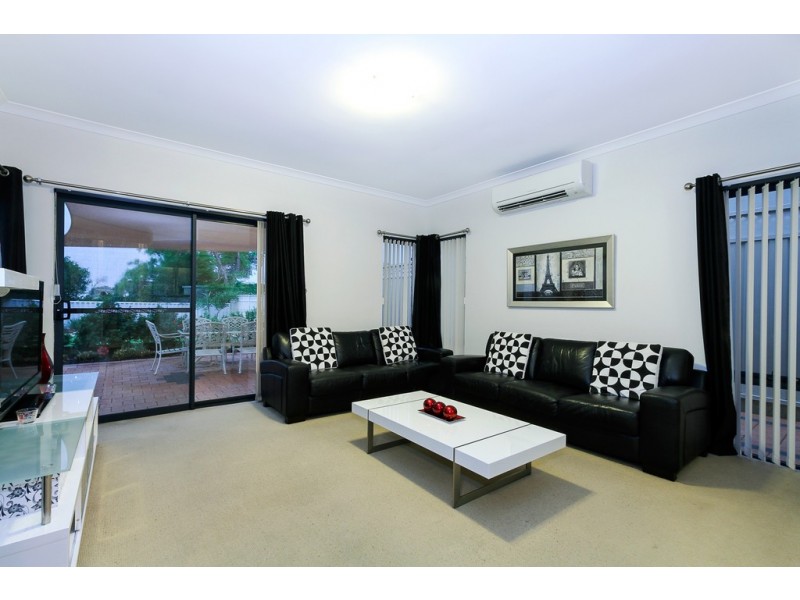 20a Searle Rd, Ardross WA 6153