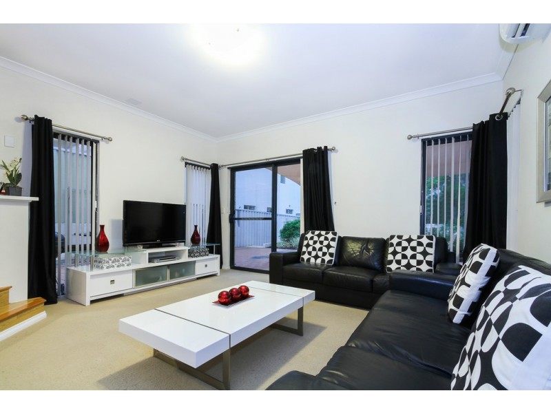 20a Searle Rd, Ardross WA 6153