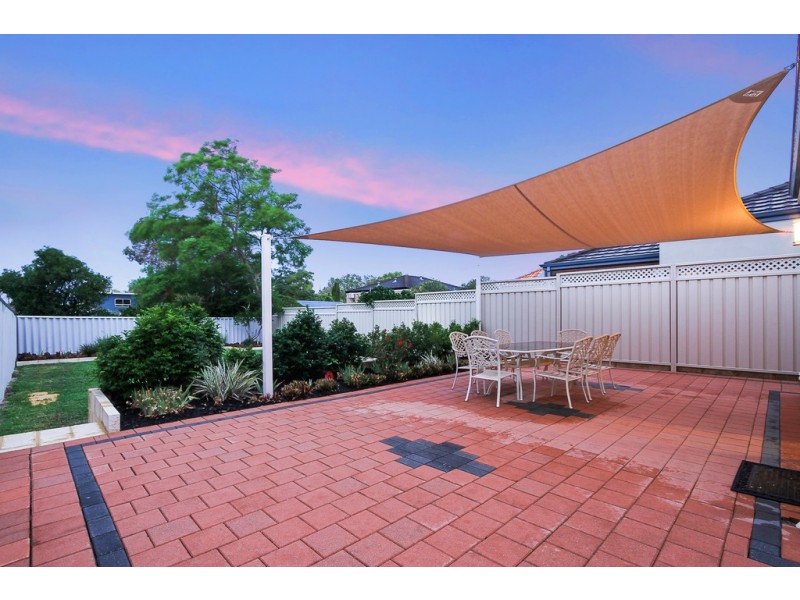 20a Searle Rd, Ardross WA 6153