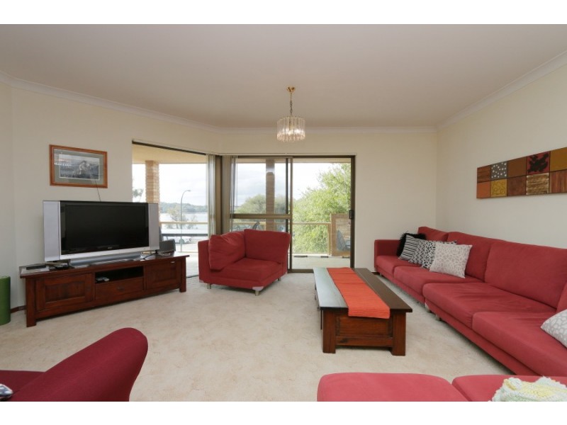 217 The Esplanade, Mount Pleasant WA 6153