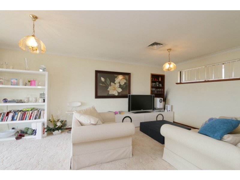 217 The Esplanade, Mount Pleasant WA 6153