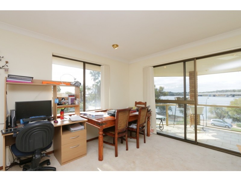 217 The Esplanade, Mount Pleasant WA 6153