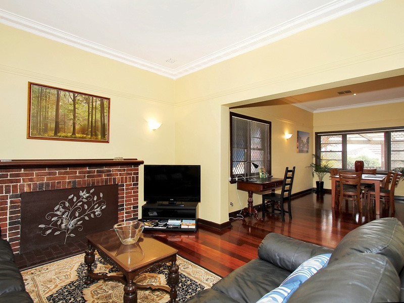 3 Drew Road, Ardross WA 6153