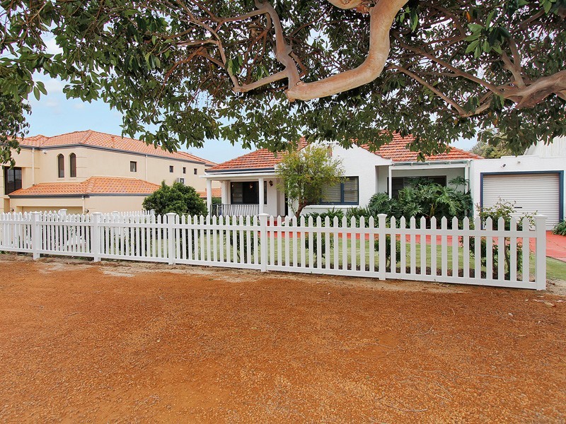 3 Drew Road, Ardross WA 6153