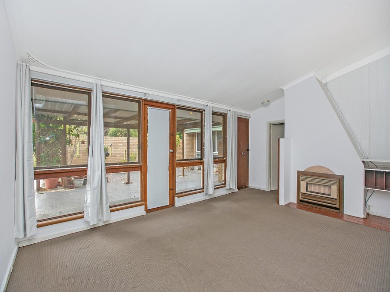 6 Ratcliffe Road, Booragoon WA 6154