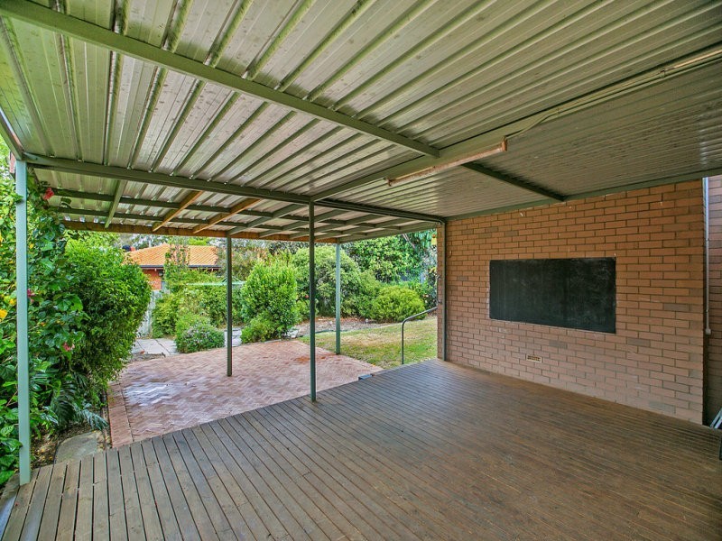 6 Ratcliffe Road, Booragoon WA 6154
