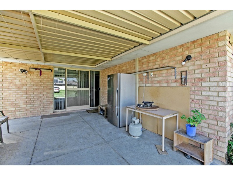 217 Wharf Street, Queens Park WA 6107